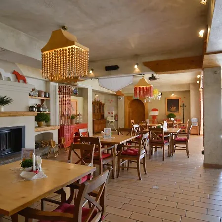& Krakowska Guest house