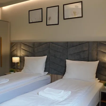 & Krakowska Guest house *