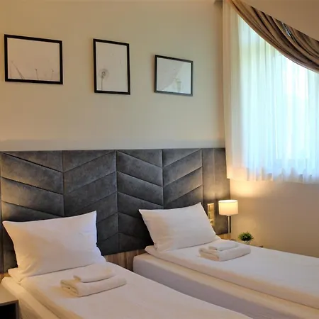 & Krakowska Guest house