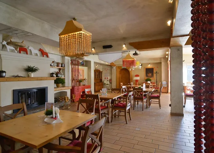 & Krakowska بيت ضيافة